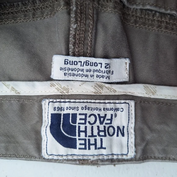 The North Face Women's Hiking Shorts - Picture 2 of 6